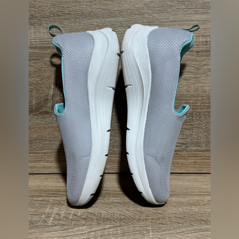SKECHERS Women's Arch Fit Comfort Slip On Athletic Shoes Sneaker Gray size 10 - Picture 5 of 9